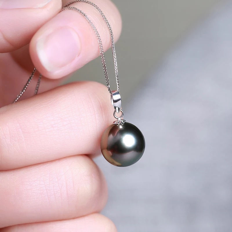 Akoya Pearl Pendant Necklace